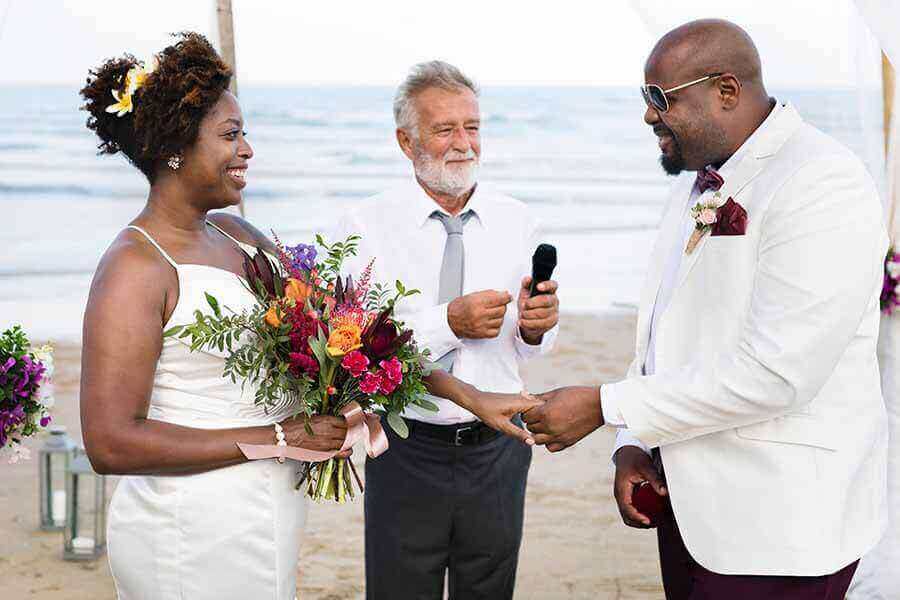 How Notaries Can Add Wedding Officiant To Their List Of Services