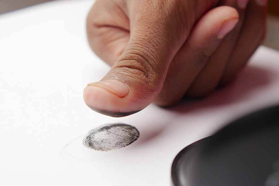 Notary thumbprint and privacy issues article