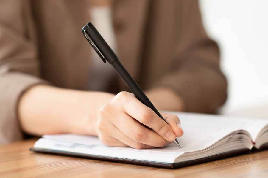 Why Notaries should always keep a journal article